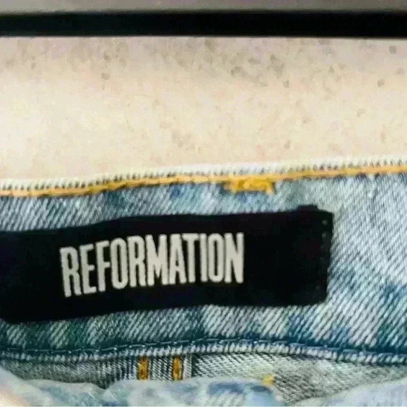 REFORMATION JIGSAW TWO TONED DECONSTRUCTED DENIM MINI SKIRT - Picture 3 of 7